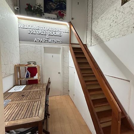 Airbhouse Private Rooms & Apartments Sevilla Exterior foto